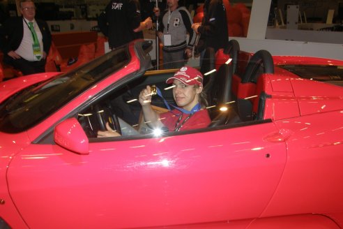 WCG 2008 Grand Final. После церемонии. MrRASER за рулем Ferrari F430 spyder